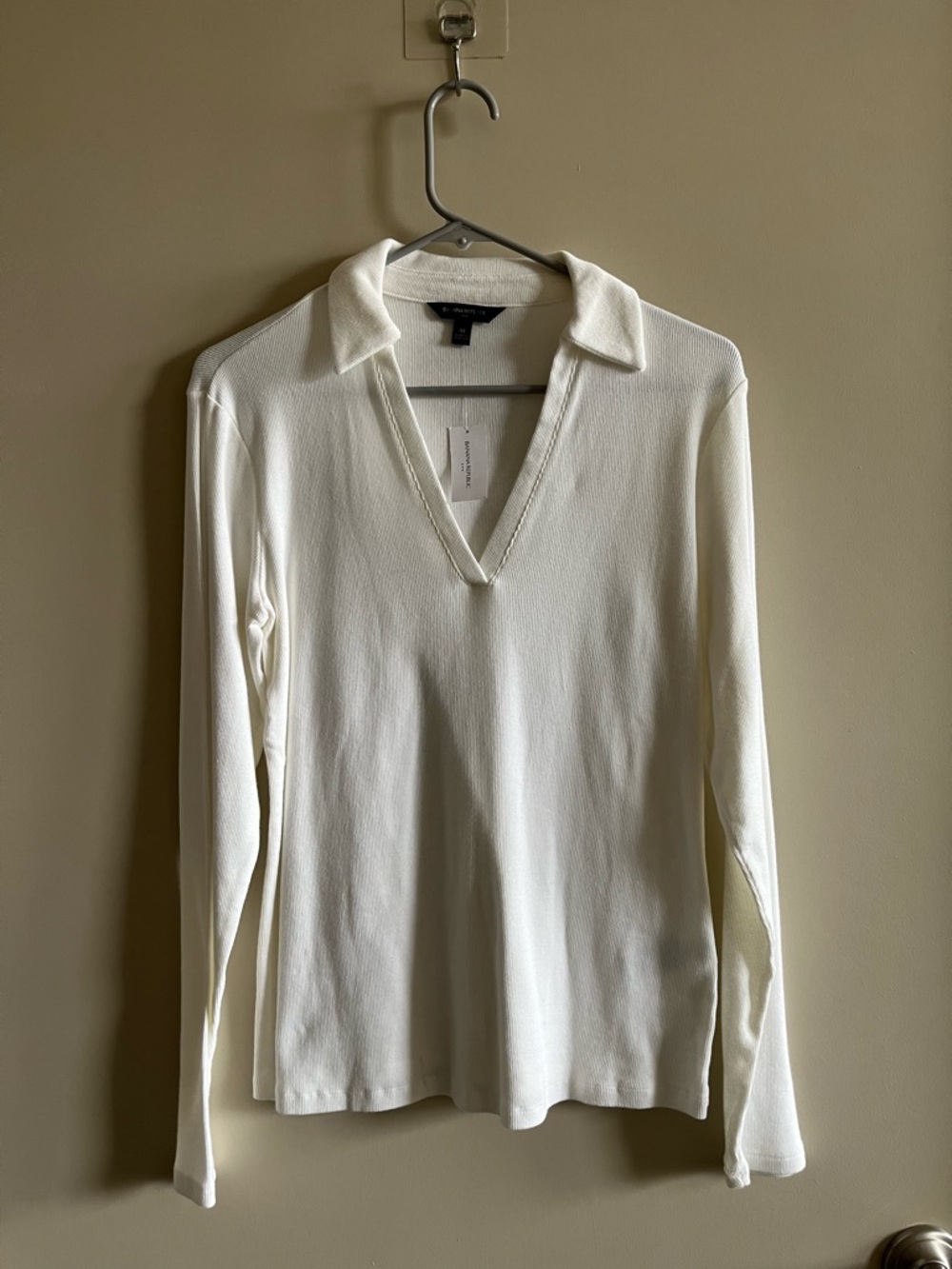 Banana Republic White Long Sleeve Ribbed Top